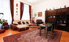 Apartments Opera